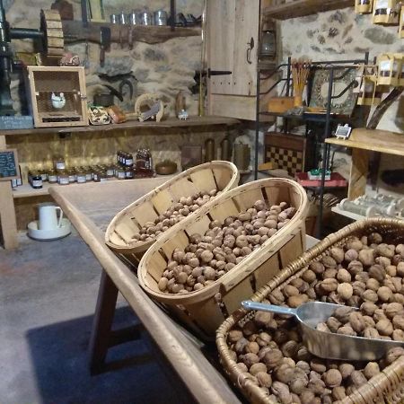 La Ferme Les Mamours La Bastide-l'Eveque Екстер'єр фото